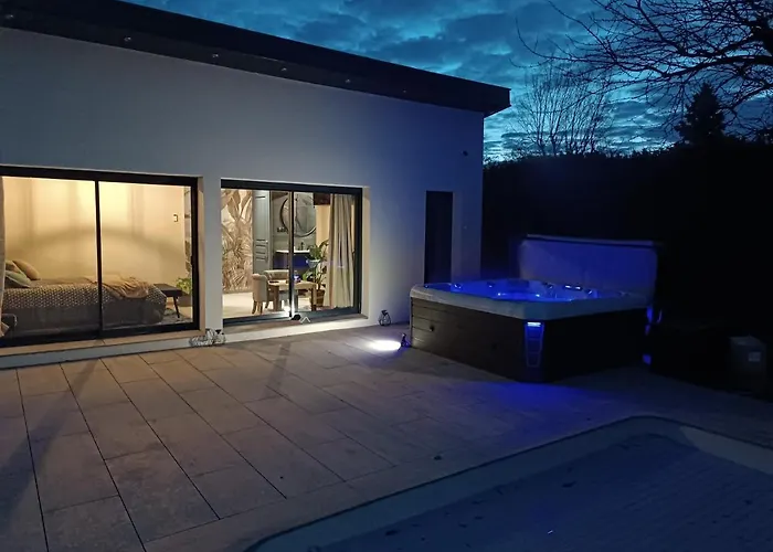 Lovebirds Prázdninový dům